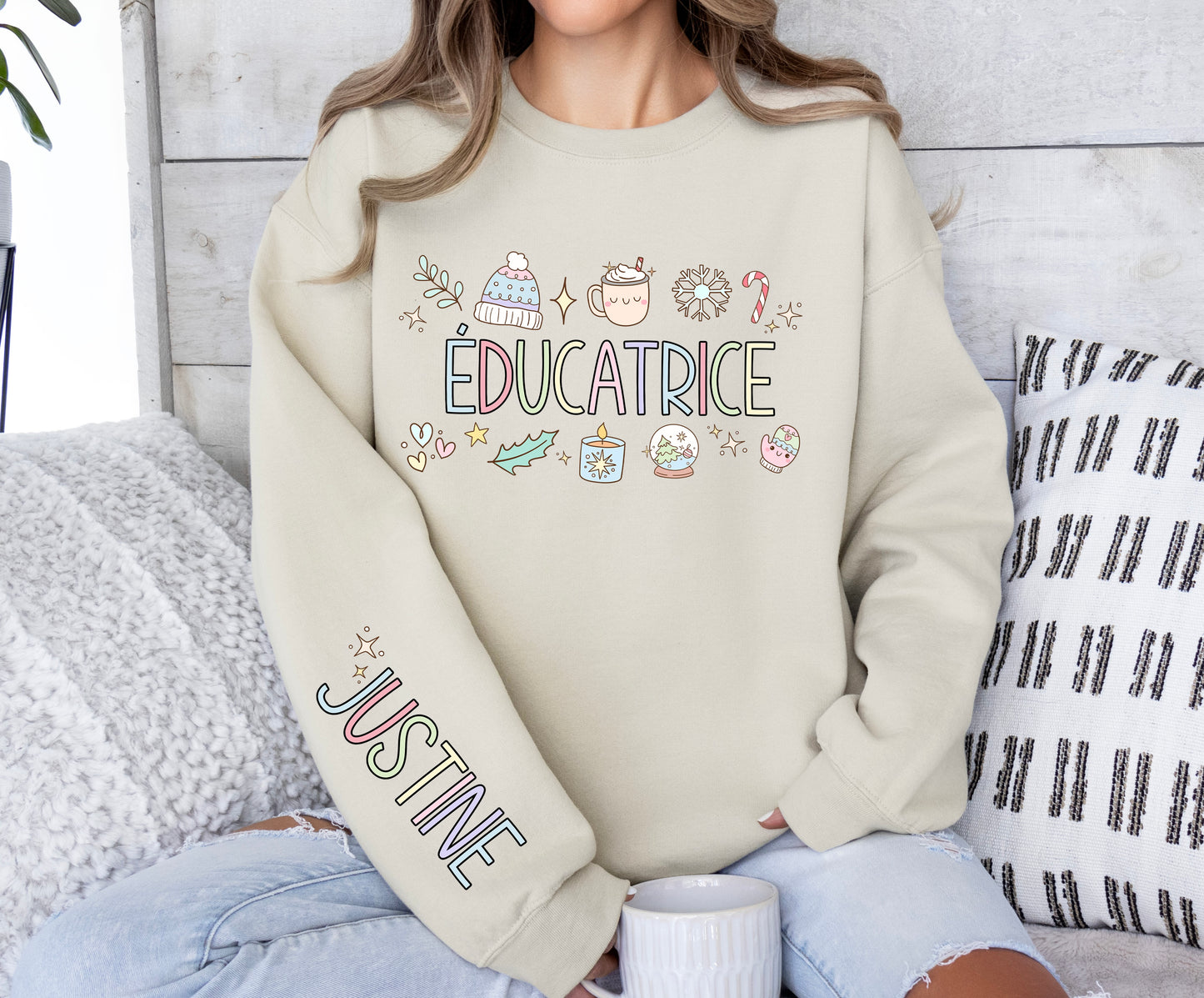 Éducatrice With Name On Sleeve Crewneck