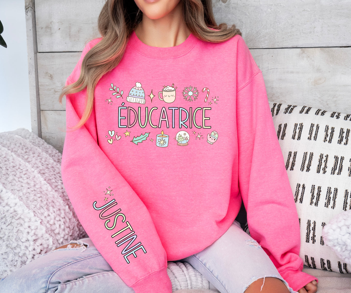 Éducatrice With Name On Sleeve Crewneck