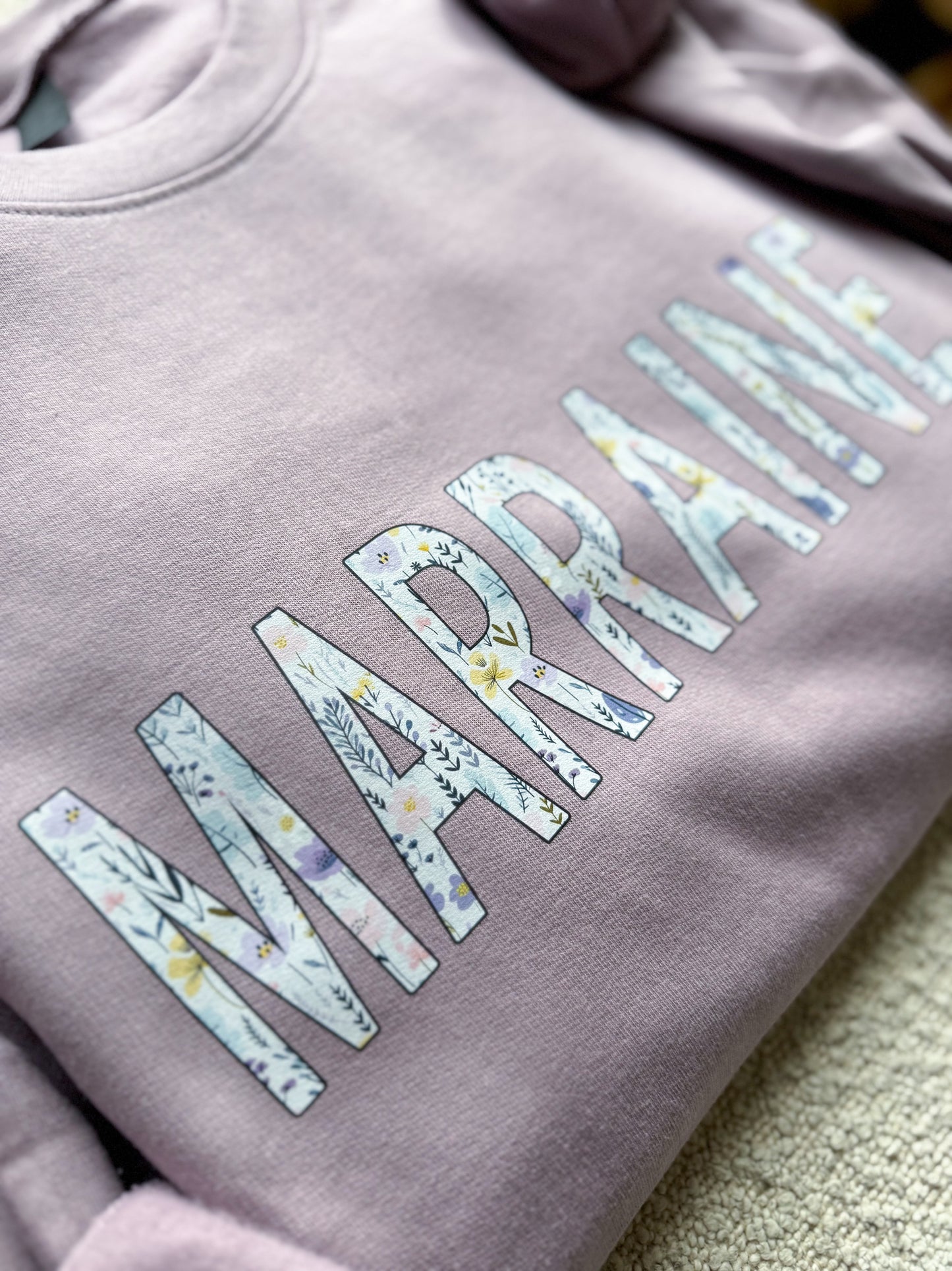 Marraine/Maman/Mamie/Grand-Maman Floral Crewneck