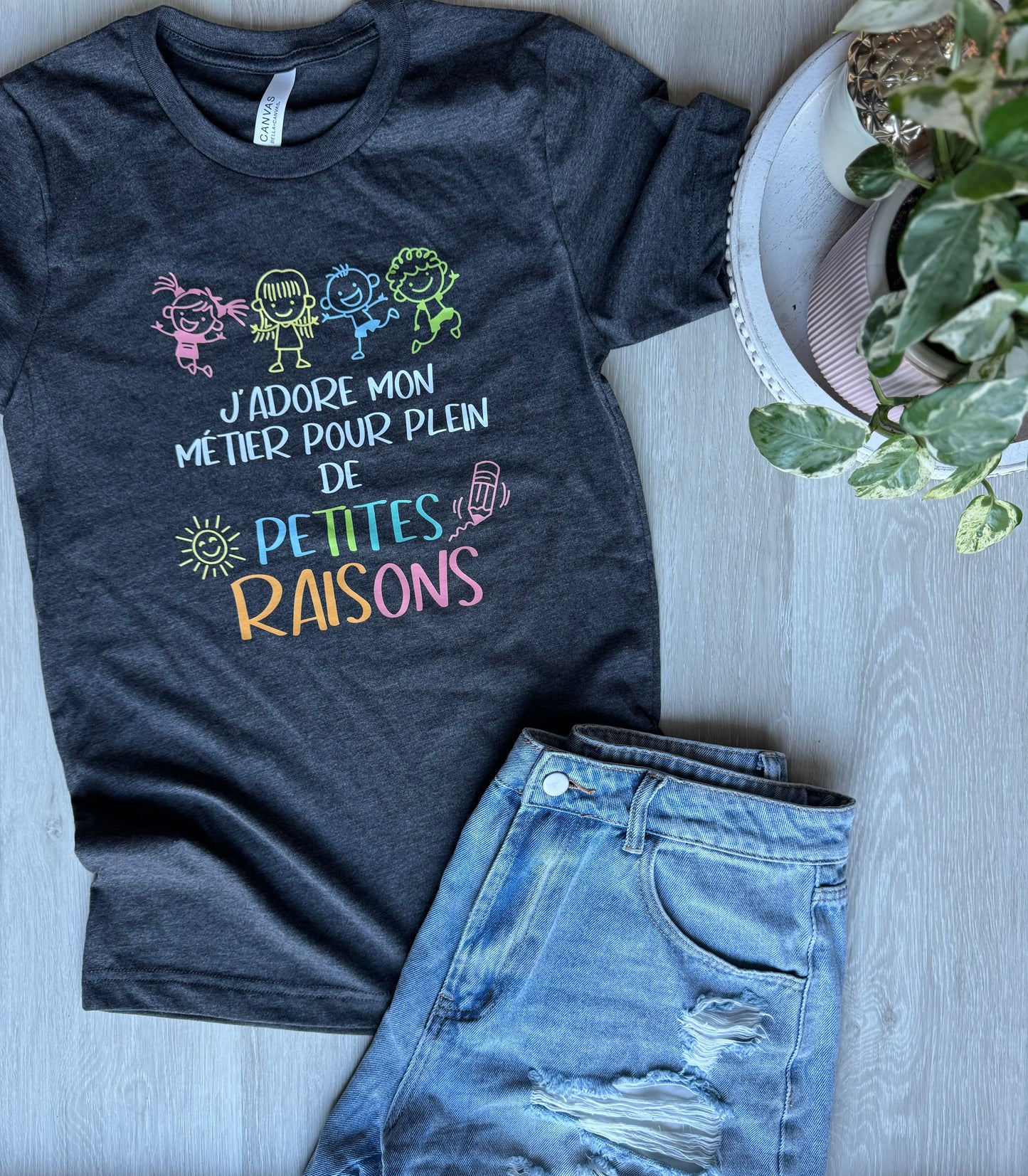 READY TO SHIP MEDIUM J'adore mon Métier T-Shirt