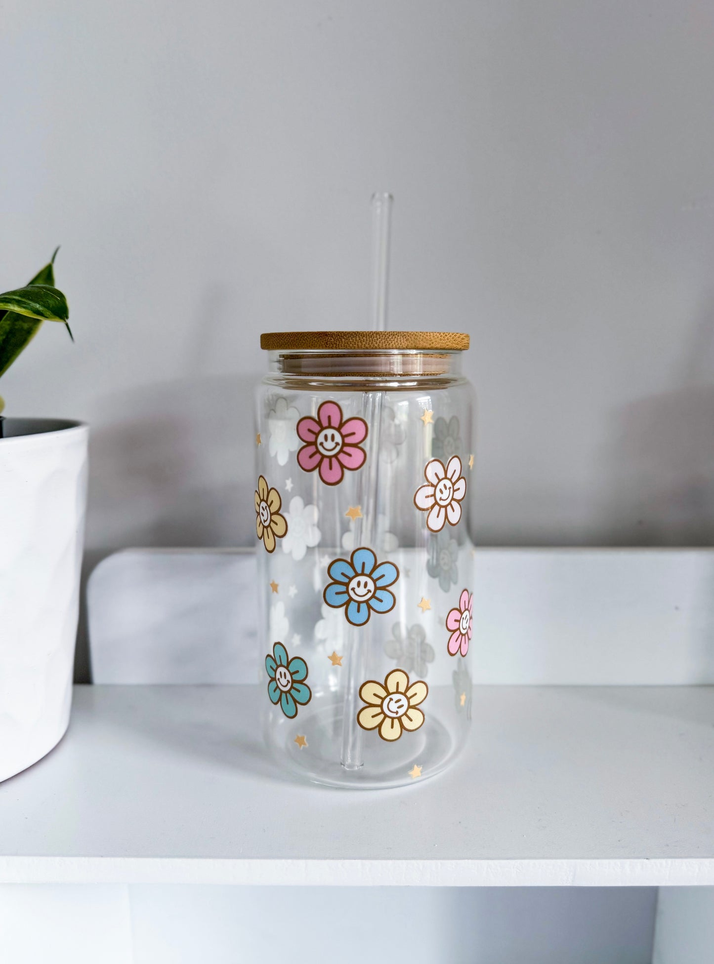 16 Oz Glass with Bamboo Lid Daisy Smile