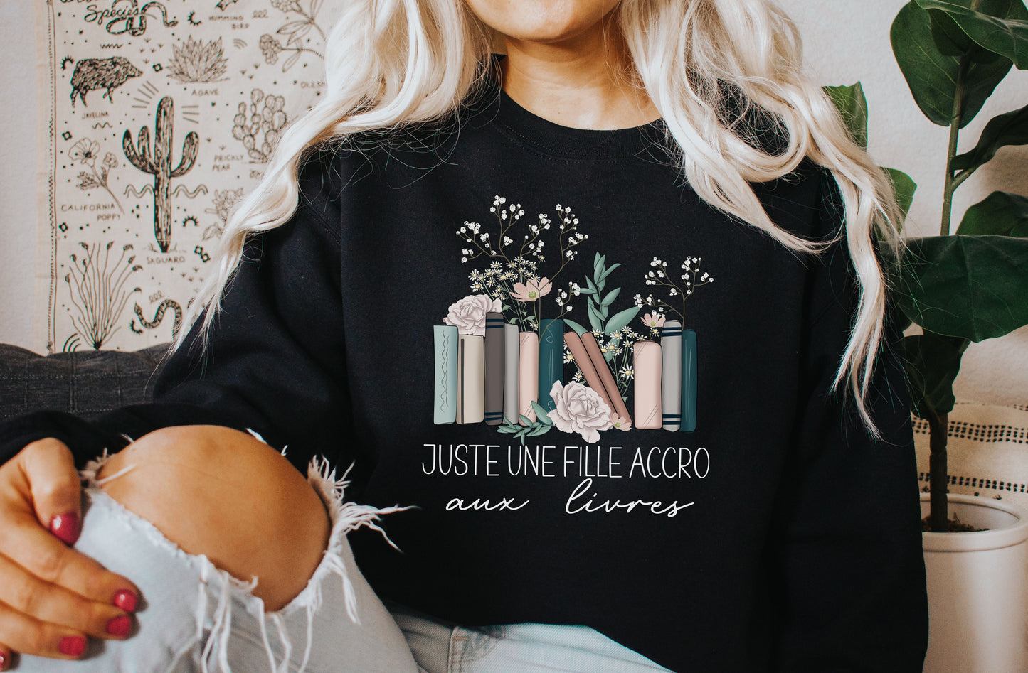 READY TO SHIP SMALL Juste Une Fille Accro Aux Livres Crewneck