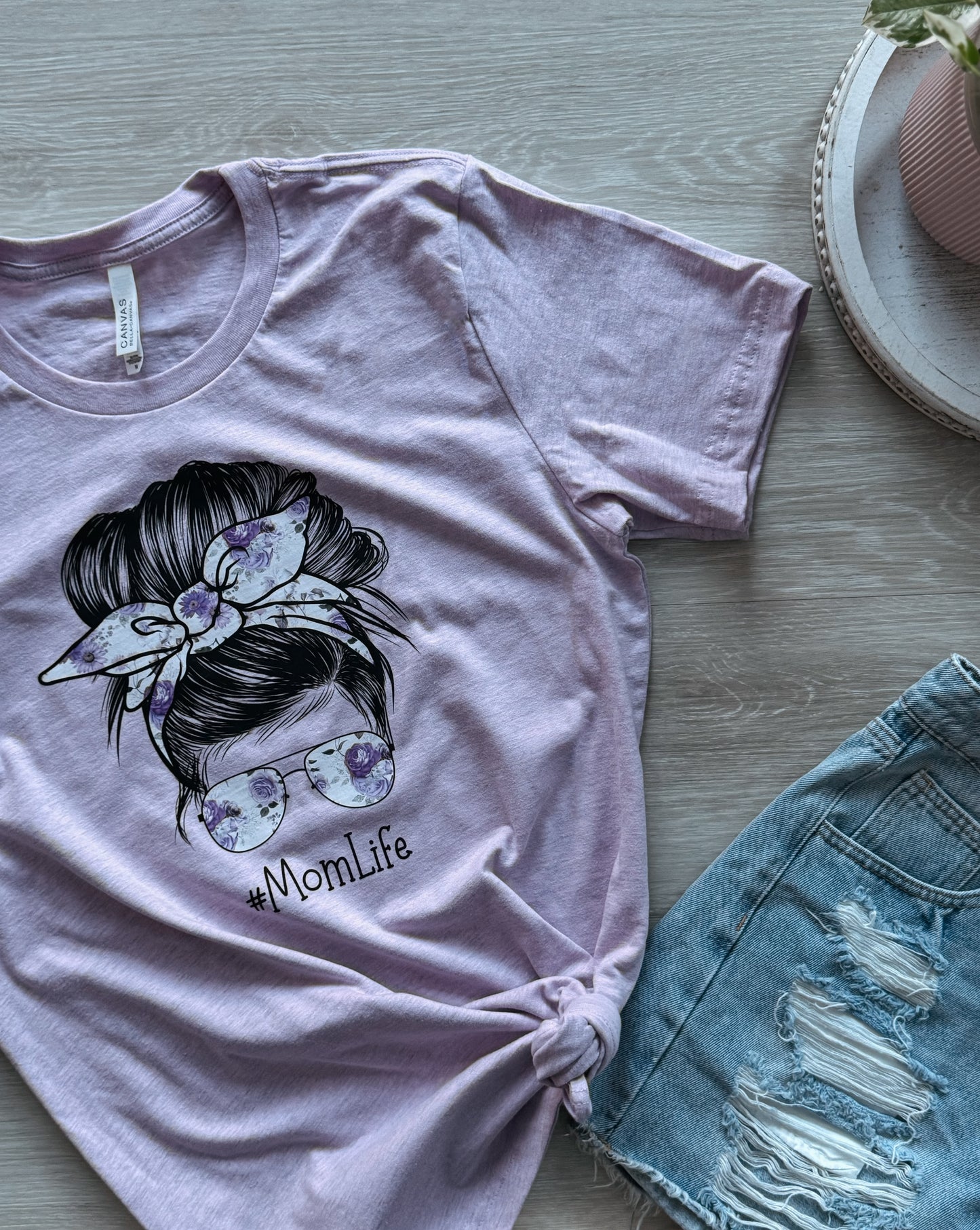 Lilac #MomLife T-Shirt