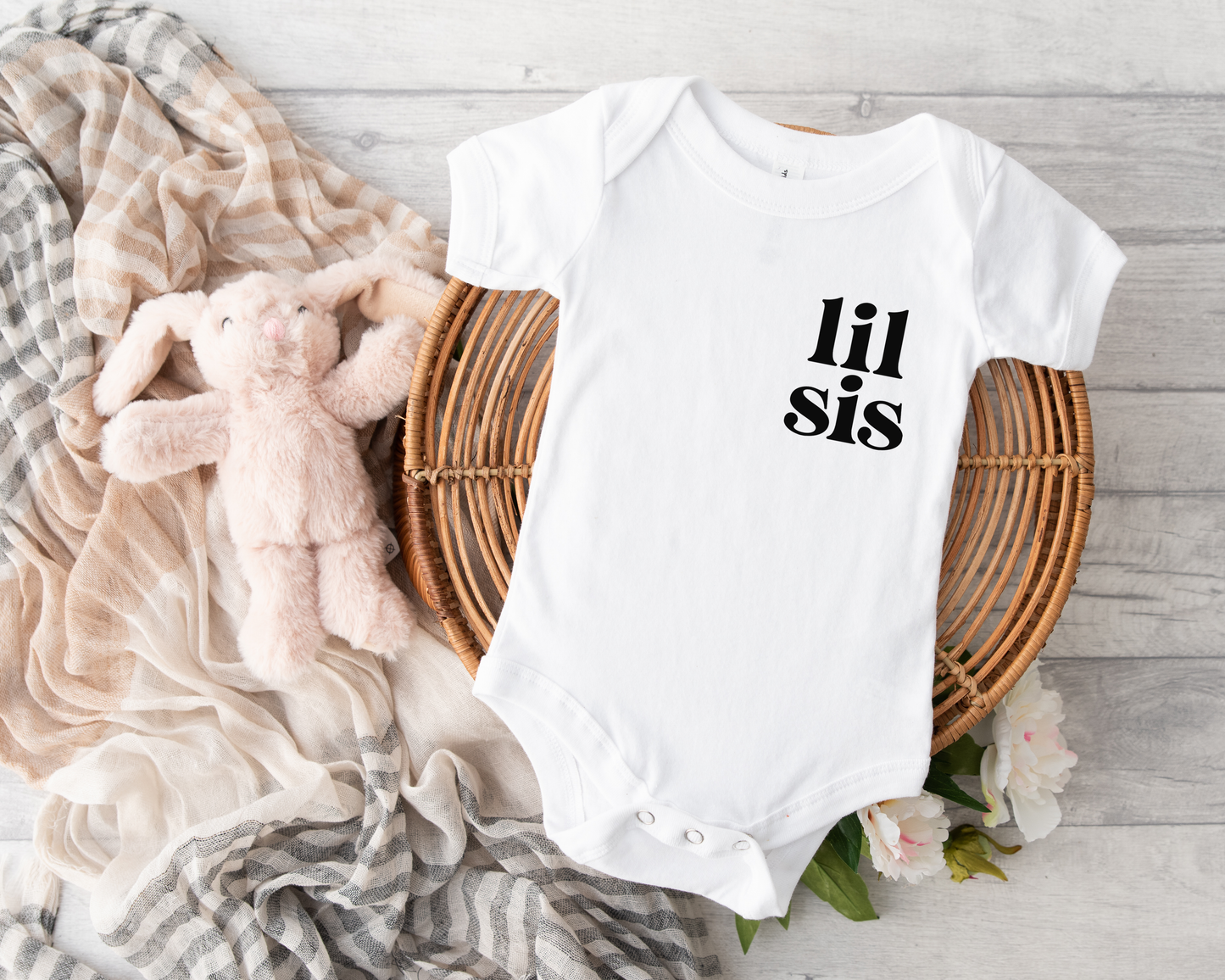 Lil Sis Infant T-Shirt/Onesie