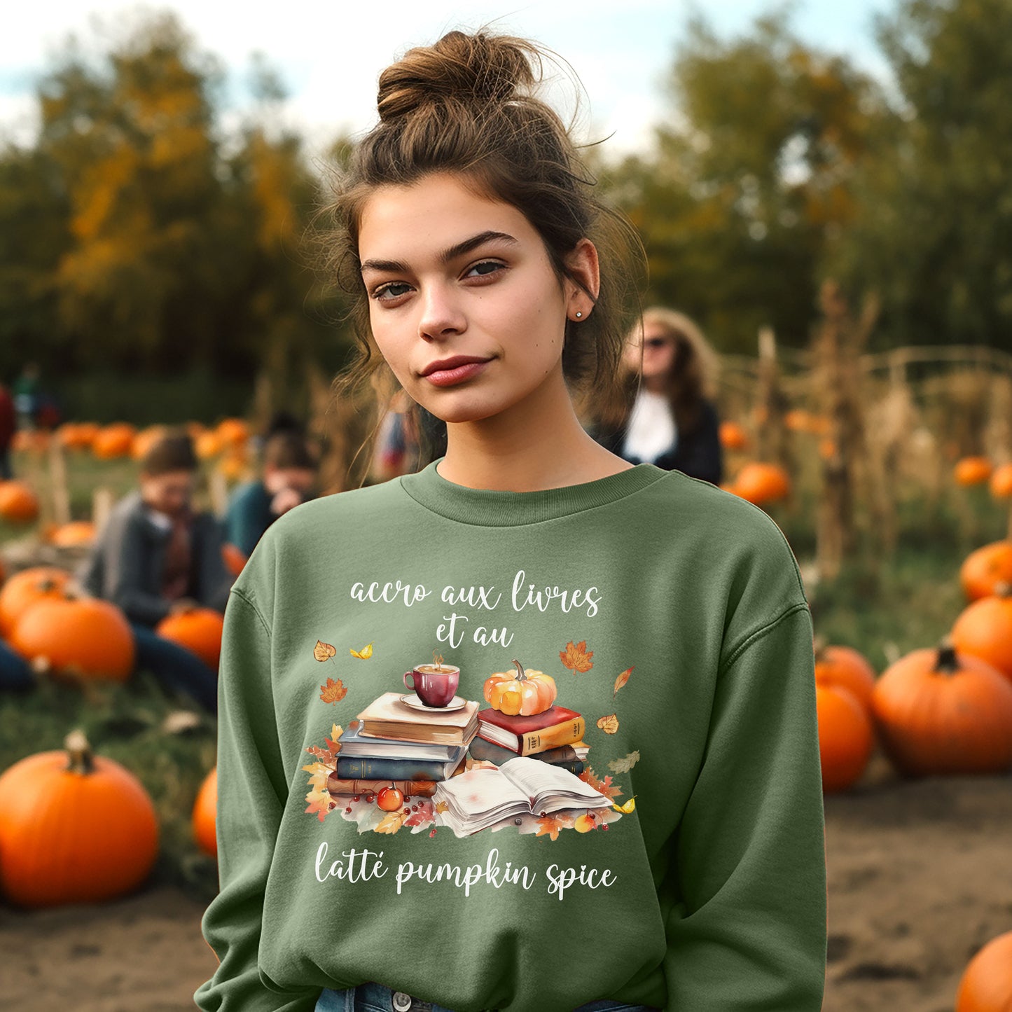 READY TO SHIP SMALL Accro Aux Livres et au Latté Pumpkin Spice Crewneck